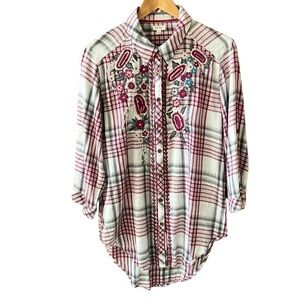 Kyla Seo Sz L Boho Plaid Floral Embroidered Hi-Lo Button Down Tunic Shirt